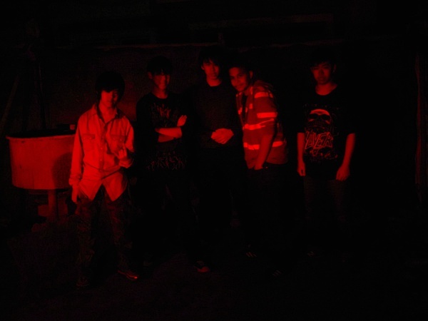 ファイル:Theknifeparty 11.jpg