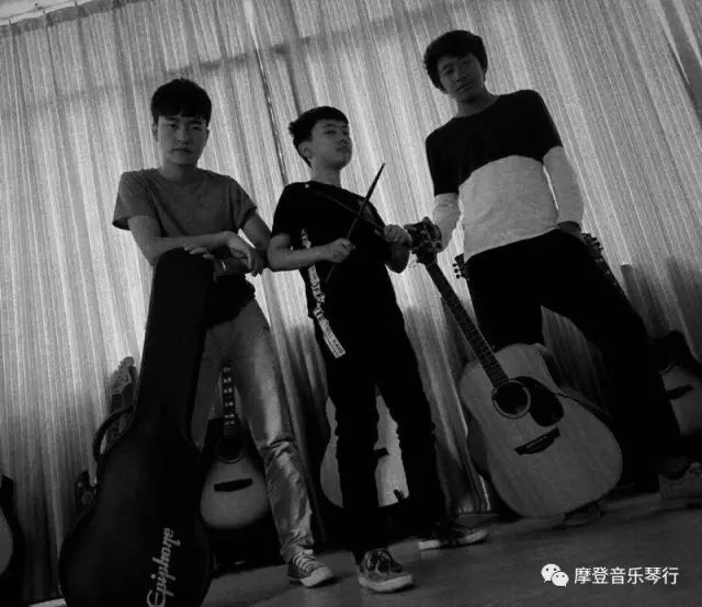 ファイル:Shiguanglvxingzhe 11.jpg