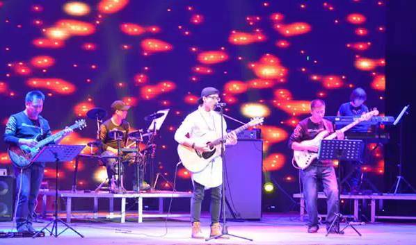 ファイル:Feiying(jinchengshi) 11.jpg