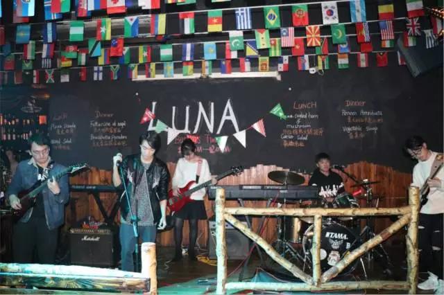 ファイル:Liangdian(shanghaishi) 11.jpg