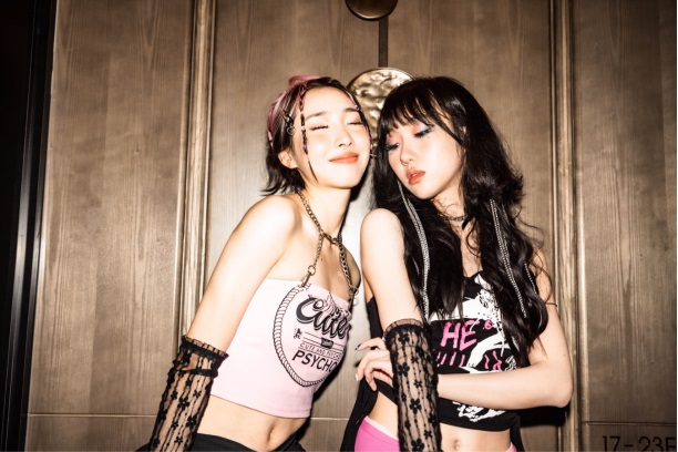 ファイル:7(nvzi) 11.jpg