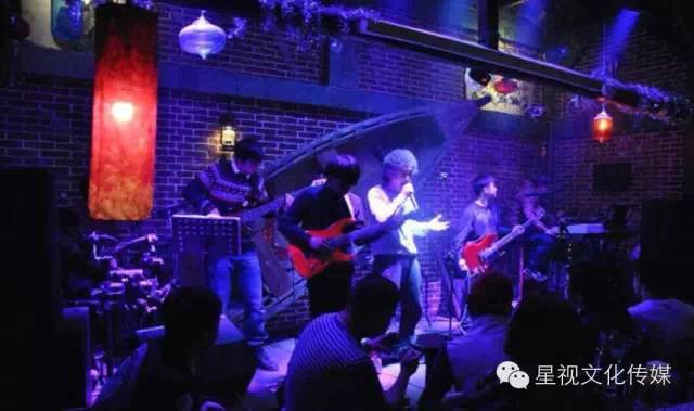 ファイル:Aktang 11.jpg