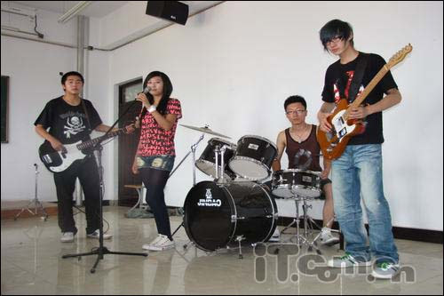 ファイル:Kfc 11.jpg