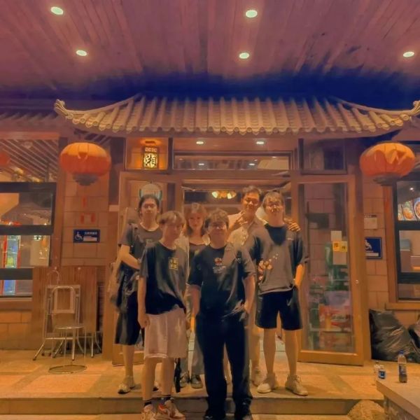 ファイル:Heixiongmao 12.jpg