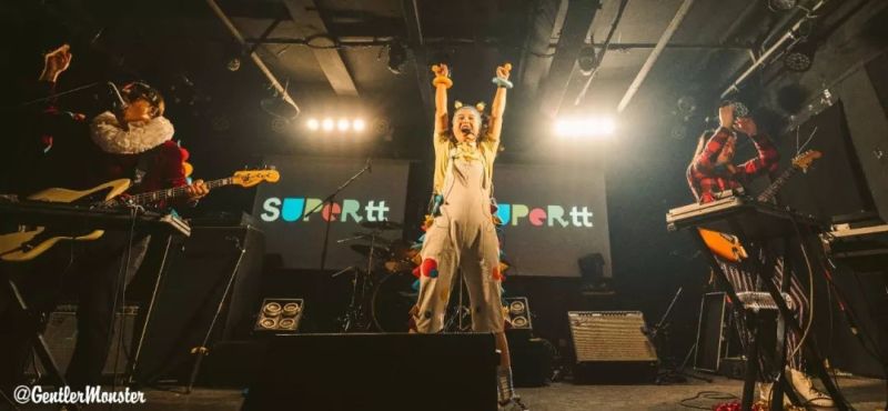 ファイル:Chaorentiantian 12.jpg