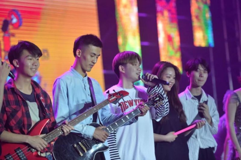 ファイル:Zhihuansenlin 11.jpg