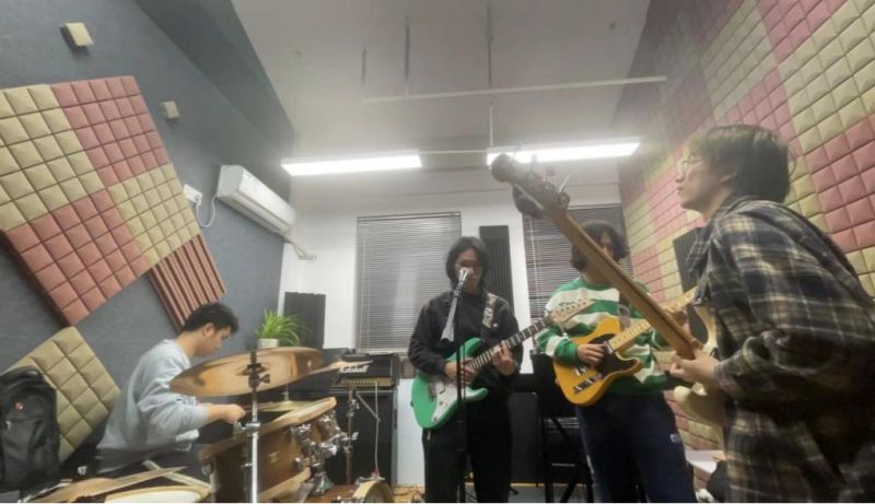 ファイル:Sleepingsheep 11.jpg