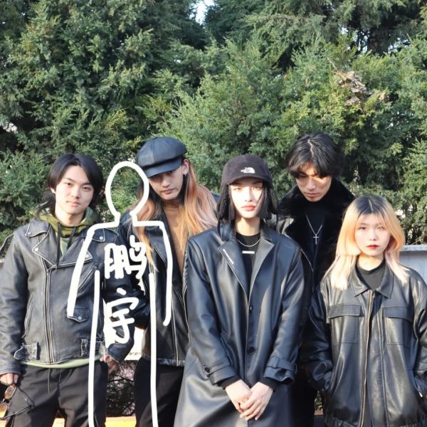 ファイル:Sharkinator 11.jpg