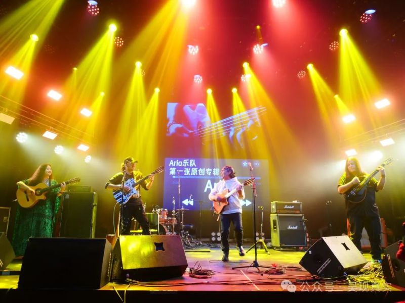 ファイル:Aliya 12.jpg