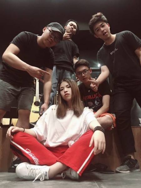 ファイル:Xiaoxinpengtou 11.jpg