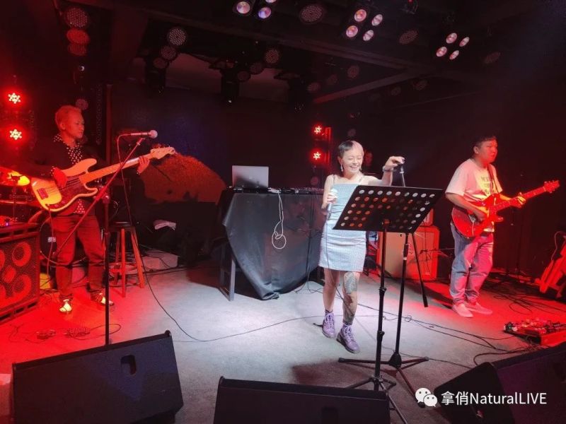 ファイル:Goodmood 11.jpg