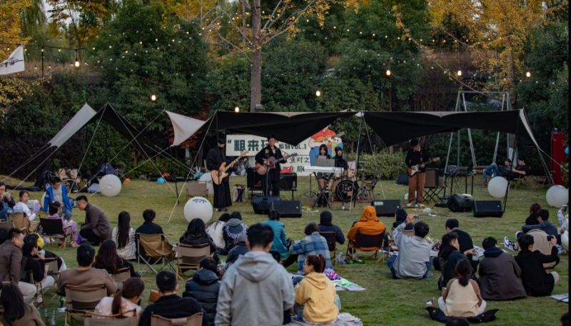 ファイル:Ubik 11.jpg