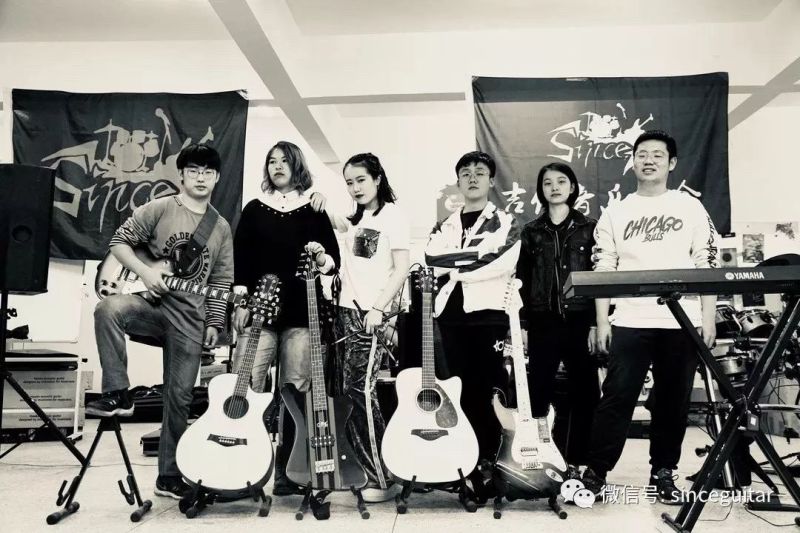 ファイル:Monsoonrains 11.jpg