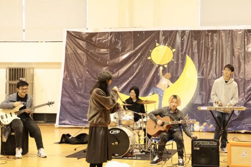 ファイル:Autumntail 11.jpg