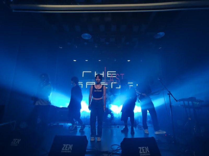 ファイル:Ourlastshelter 11.jpg