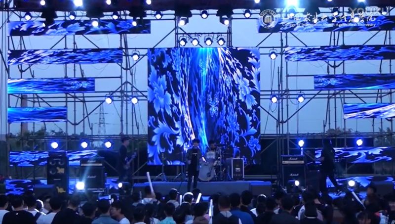 ファイル:F18 11.jpg