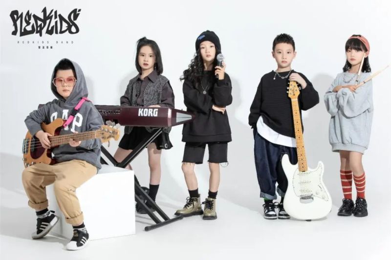 ファイル:Redkids 11.jpg